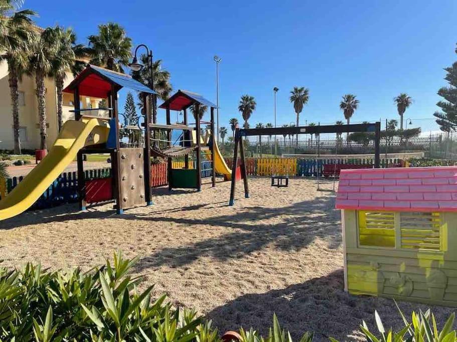 滨海罗克塔斯Moderna Y Alegre Vivienda Junto Al Mar .公寓 外观 照片